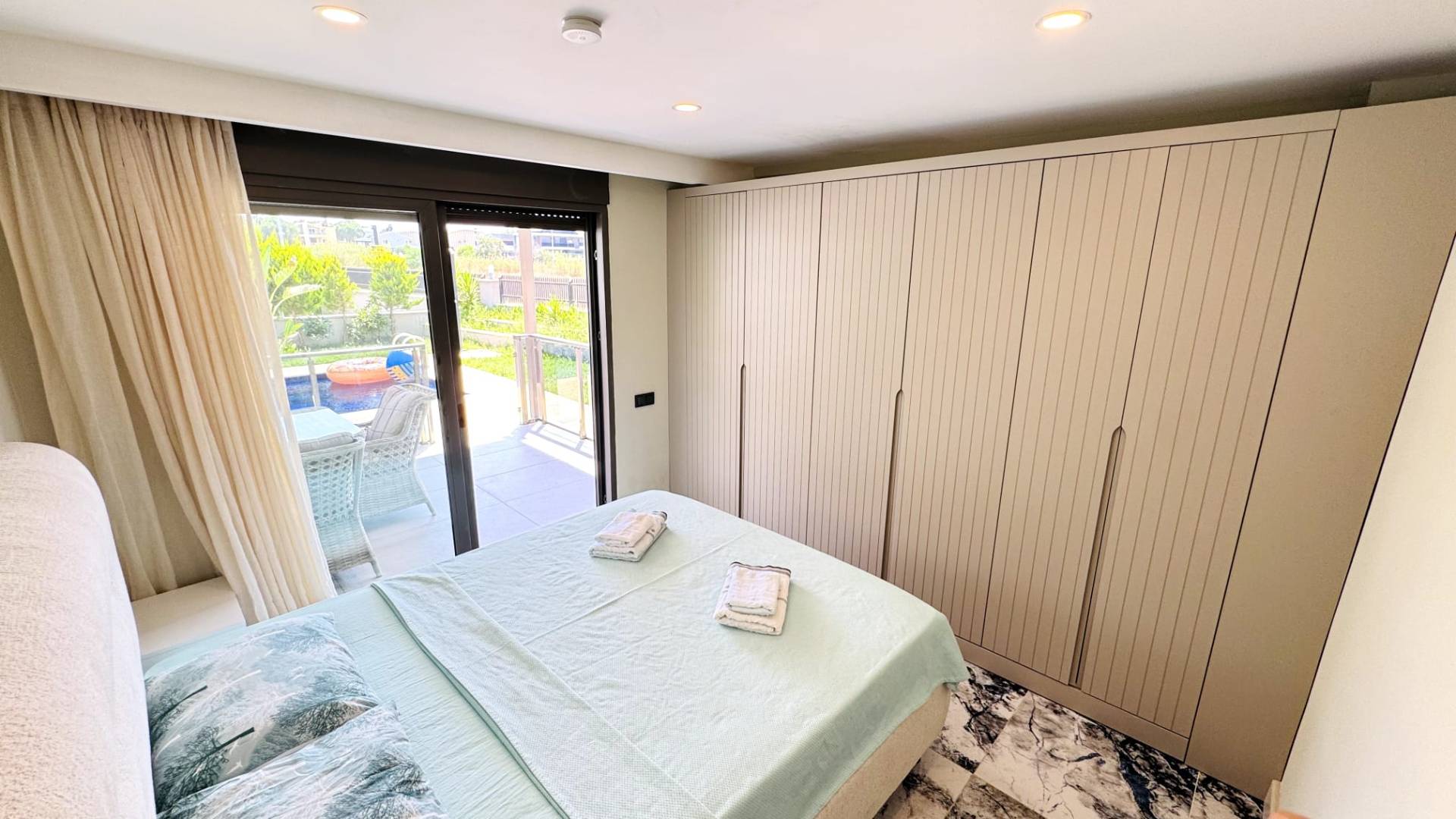 Serik Belek'te Muhteşem Doğada, Özel Havuzlu, Modern Villa
