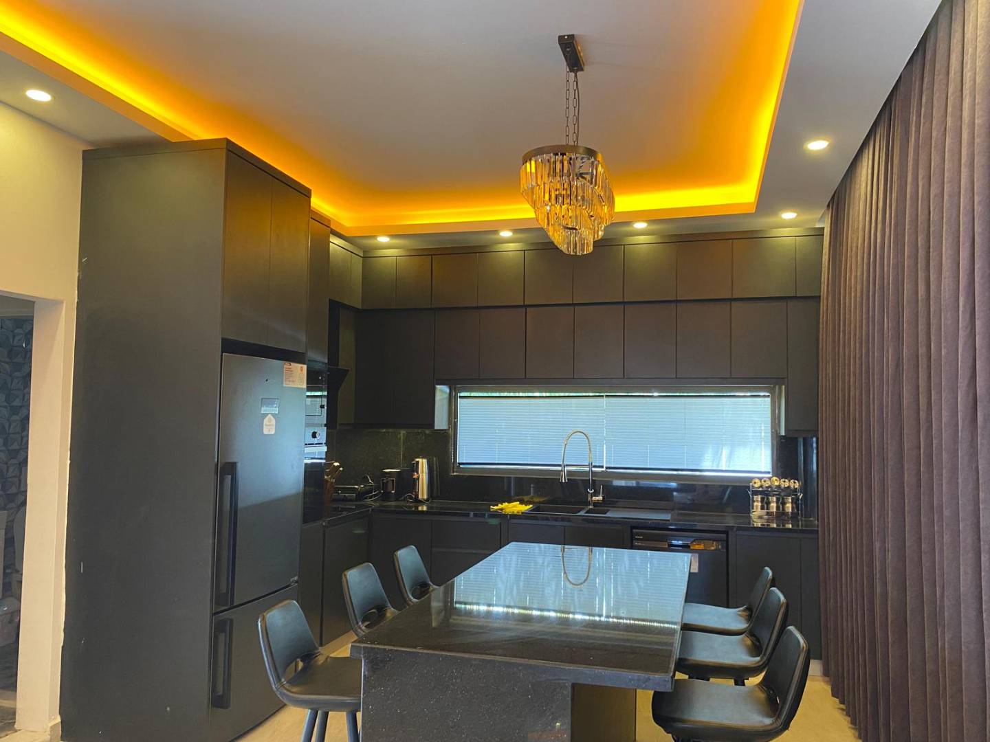 Serik Belek'te Modern Tasarıma Sahip, Özel Havuzlu, 3+1, Kiralık Villa