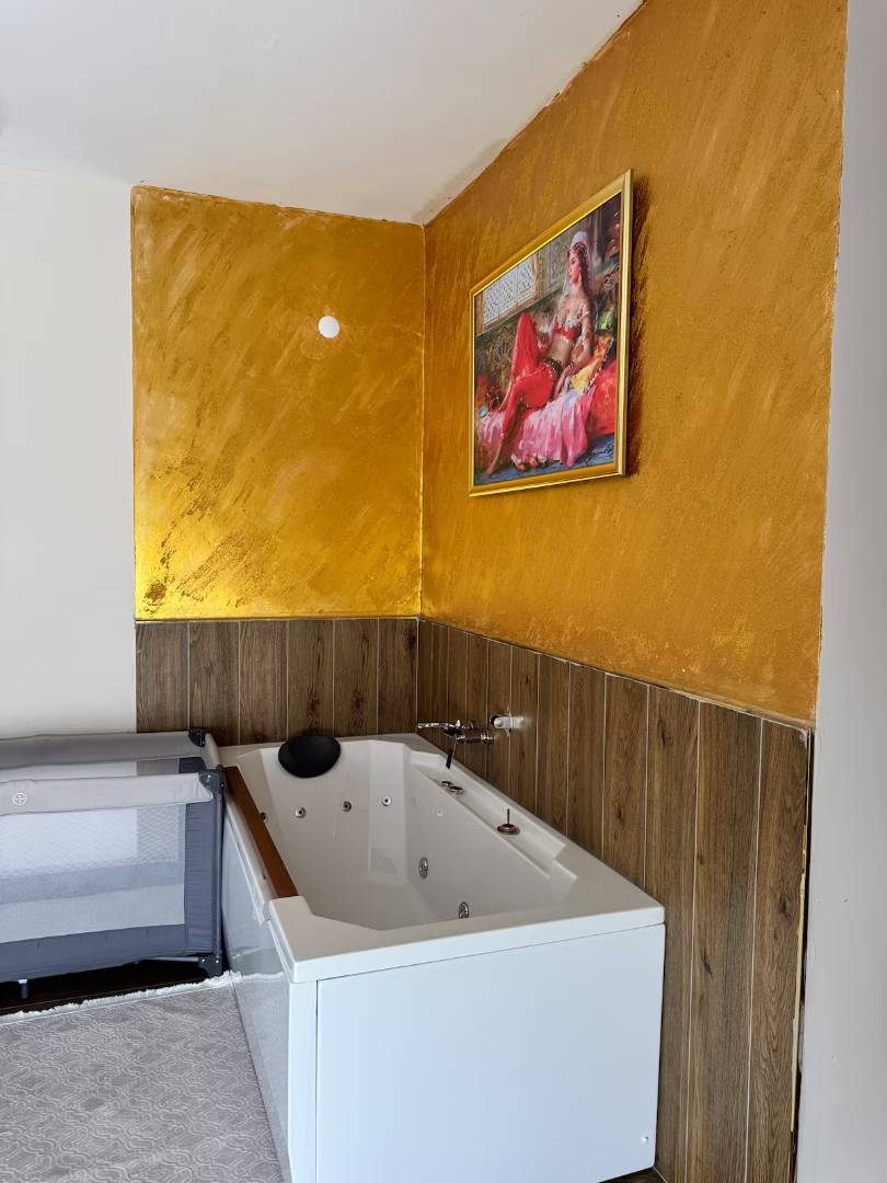 Serik Kadriye'de Geniş Ailelere Uygun, Özel Havuzlu, 4+1 Villa