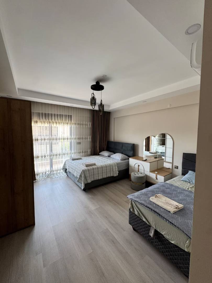 Serik Kadriye'de Geniş Ailelere Uygun, Özel Havuzlu, 4+1 Villa