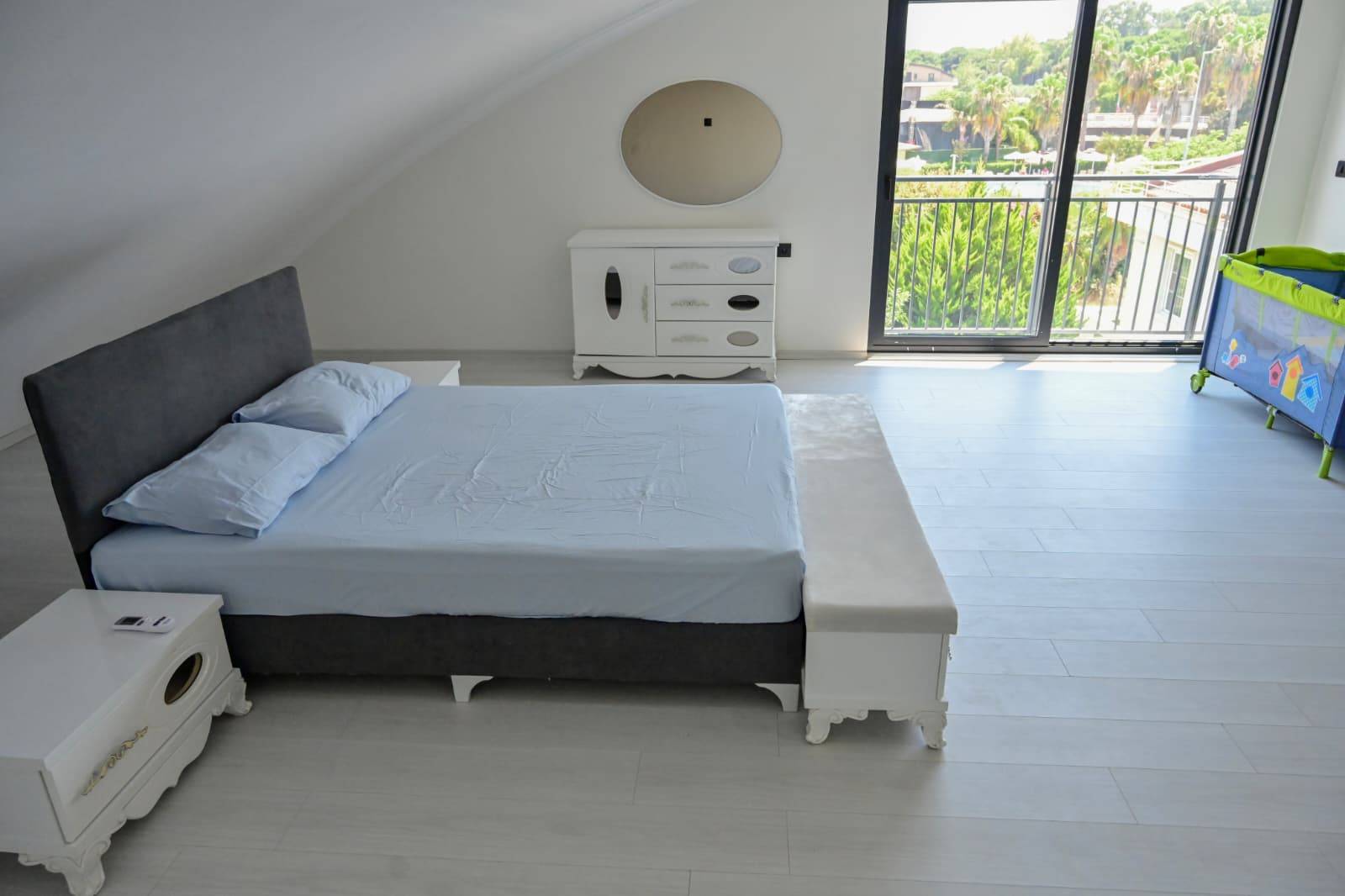 Serik Kadriye'de Kalabalık Ailelere Uygun, Özel Havuzlu, Kiralık Villa