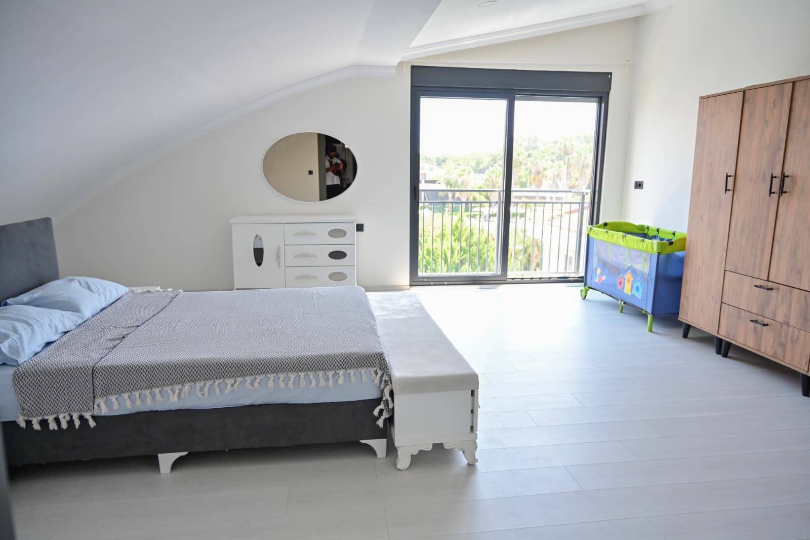 Serik Kadriye'de Kalabalık Ailelere Uygun, Özel Havuzlu, Kiralık Villa