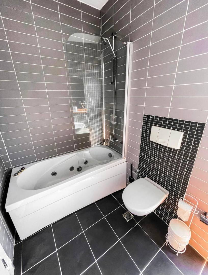 Serik Kadriye'de Merkeze Yakın, Özel Havuzlu, Kiralık Villa