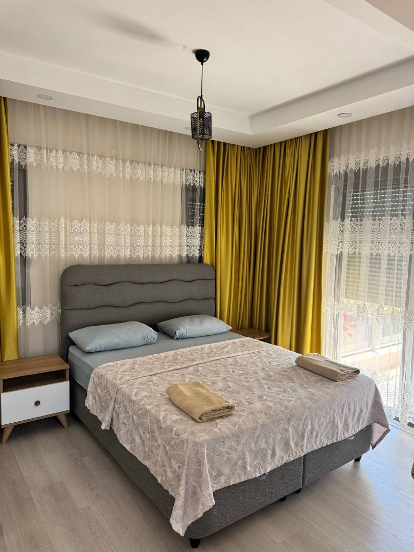 Serik Kadriye'de Merkezi Konumda, Özel Havuzlu, Kiralık Villa