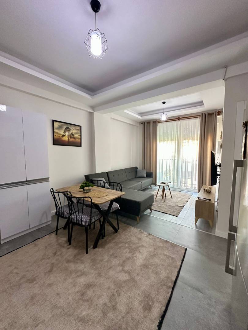 Serik Kadriye'de Site İçerisinde, Ortak Havuzlu, 1+1 Apart