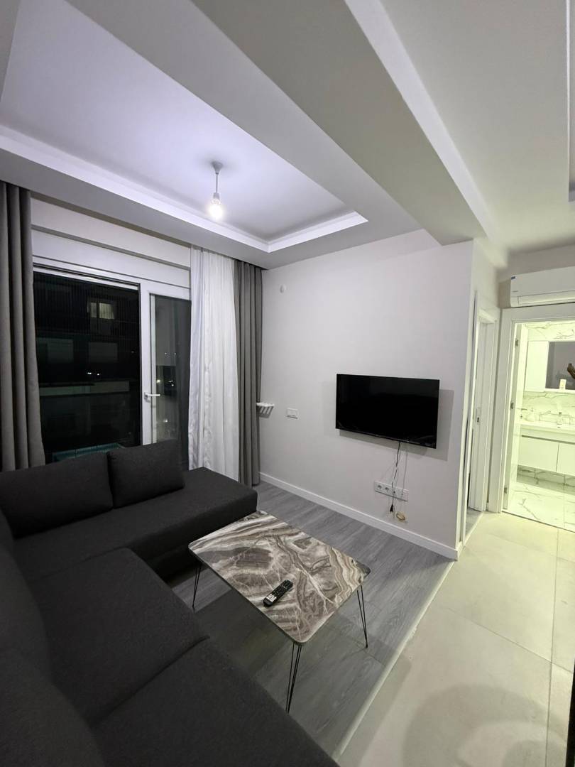 Serik Kadriye'de Site İçerisinde, Ortak Havuzlu, 1+1 Apart
