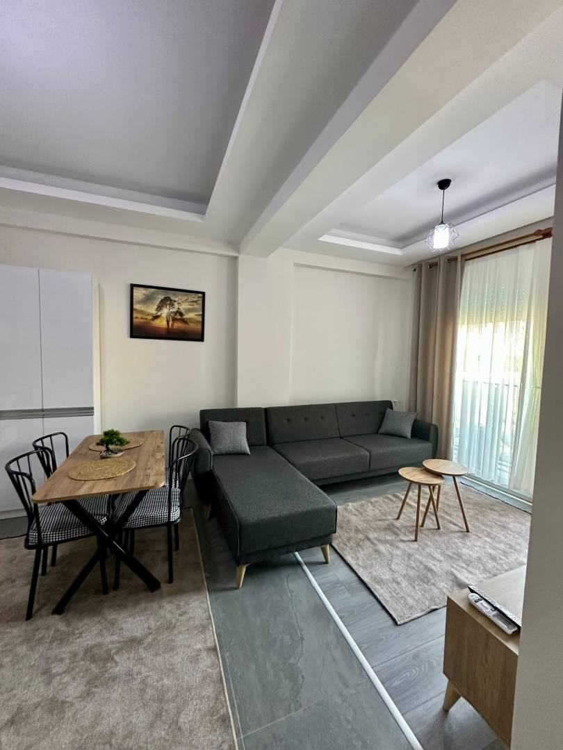 Serik Kadriye'de Site İçerisinde, Ortak Havuzlu, 1+1 Apart