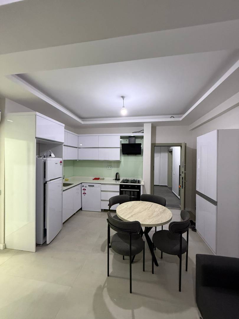 Serik Kadriye'de Site İçerisinde, Ortak Havuzlu, 1+1 Apart