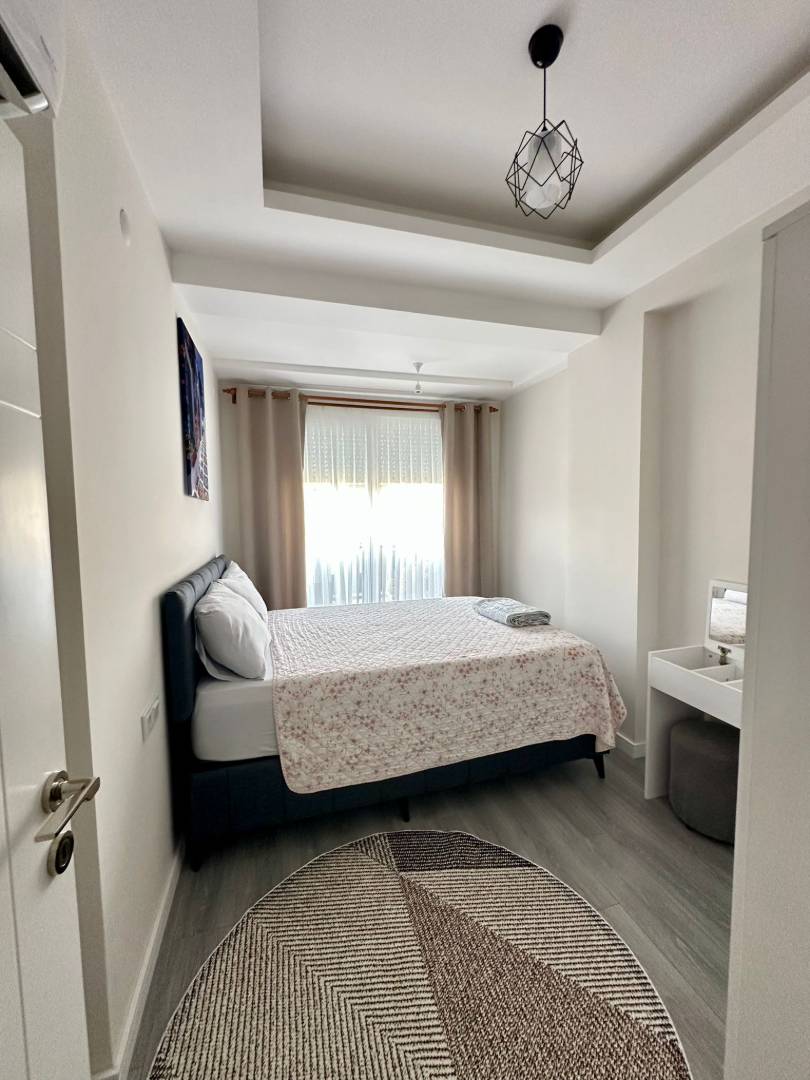 Serik Kadriye'de Site İçerisinde, Ortak Havuzlu, 1+1 Apart