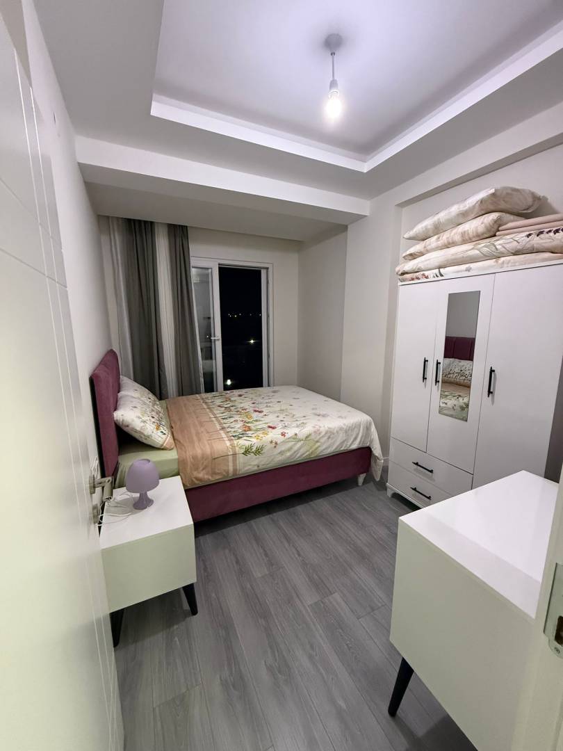 Serik Kadriye'de Site İçerisinde, Ortak Havuzlu, 1+1 Apart