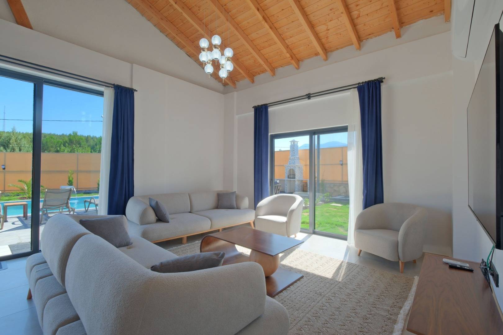 Seydikemer Çaltıözü'nde Doğa İle İç İçe, Özel Havuzlu, Bahçeli Villa 45814 — 7