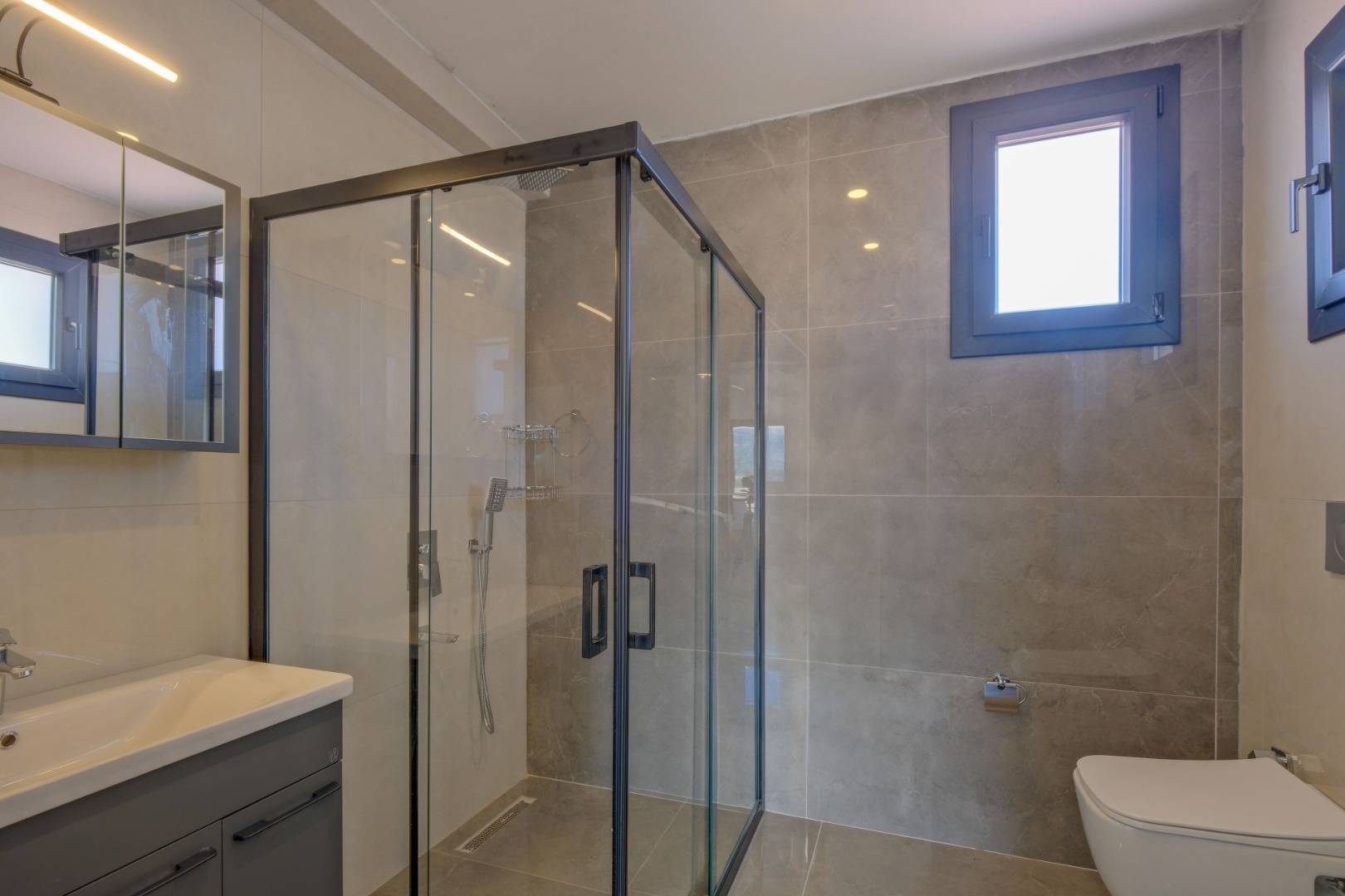 Seydikemer Çaltıözü'nde Doğa İle İç İçe, Özel Havuzlu, Lüks Villa