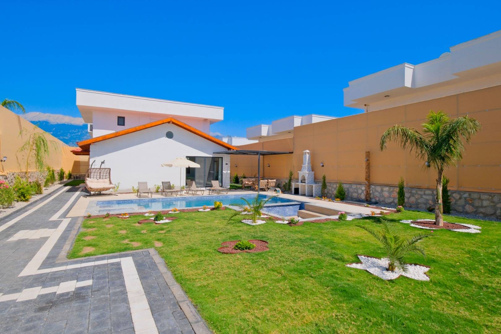 Seydikemer Çaltıözü'nde Geniş Alanlara Sahip, Özel Havuzlu, 4+1 Kiralık Villa 45858 — 5
