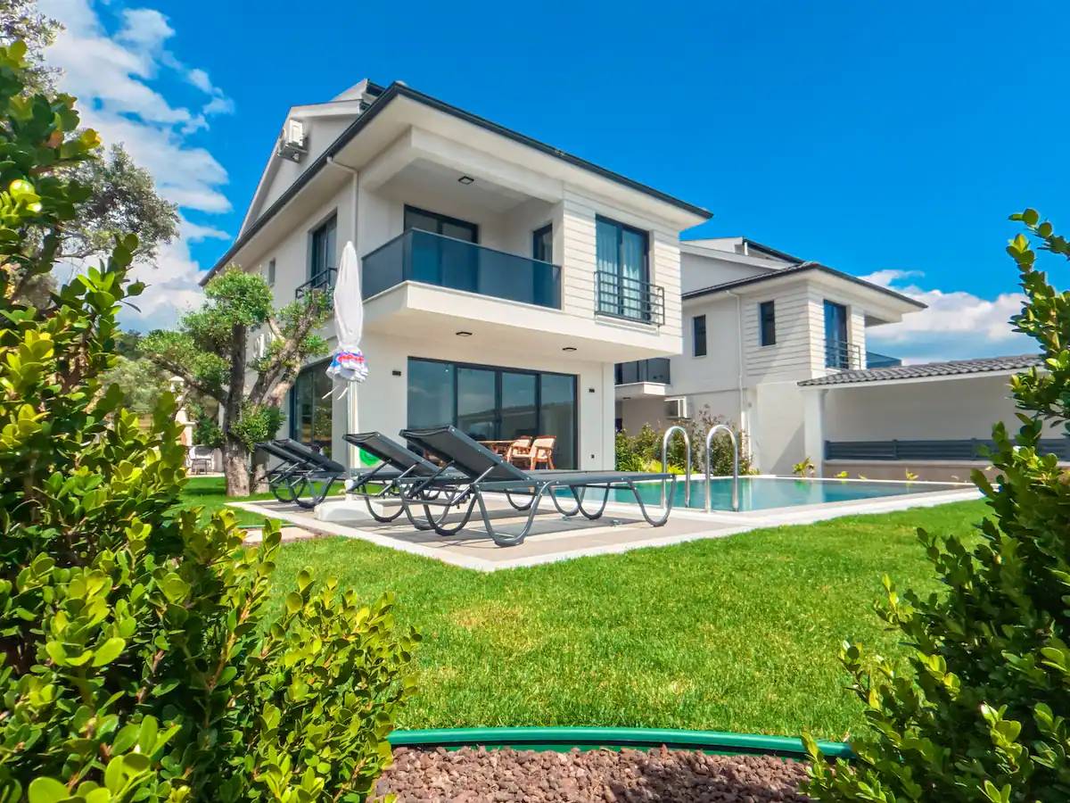Seydikemer Cumhuriyet'te Sakin Konumda, Özel Havuzlu, Bahçeli Villa 46232 — 5