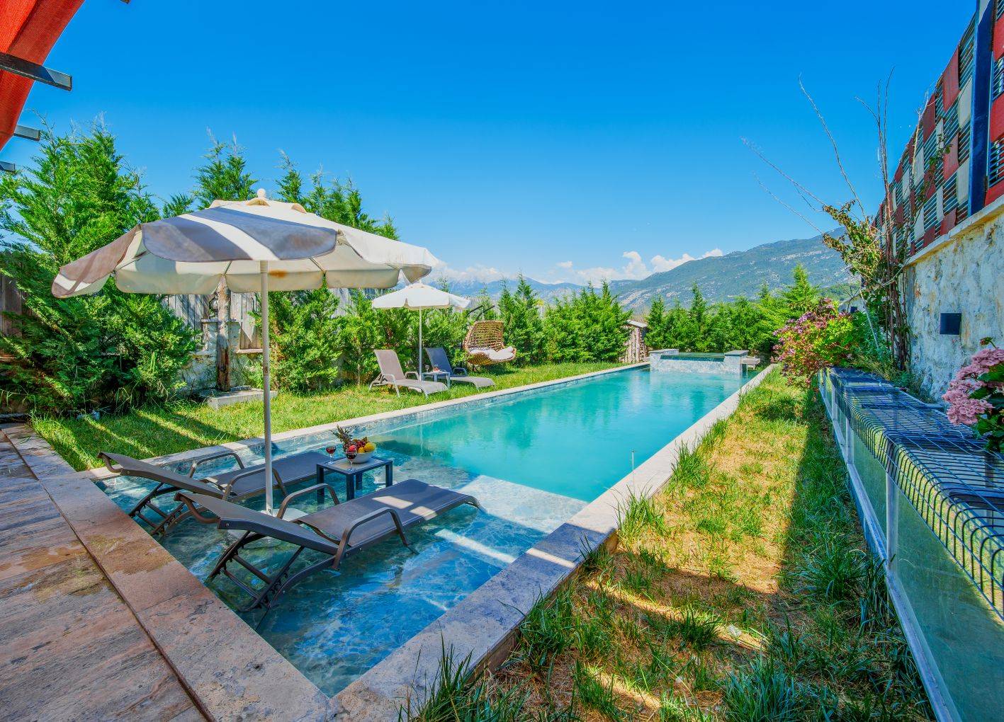 Seydikemer Demirler'de Otantik Tasarımlı, Özel Havuzlu, Bahçeli Villa 46076 — 5