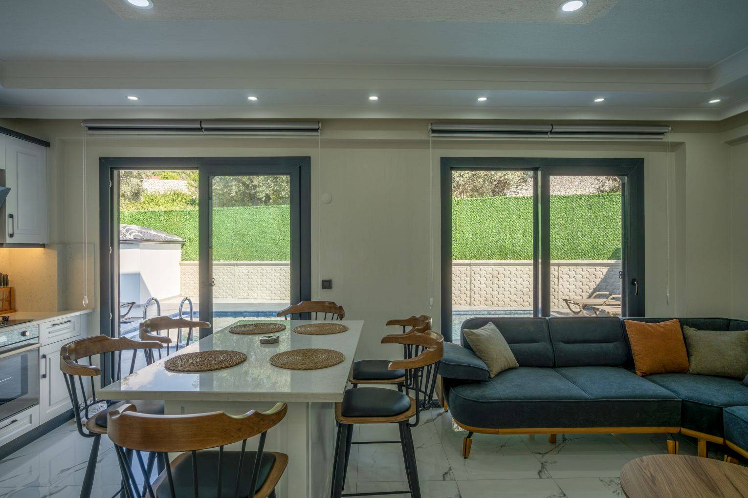 Seydikemer Gerişburnu'nda Doğa İçerisinde, Özel Havuzlu, Jakuzili Villa