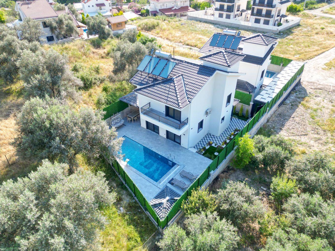 Seydikemer Gerişburnu'nda Doğa İçerisinde, Özel Havuzlu, Jakuzili Villa