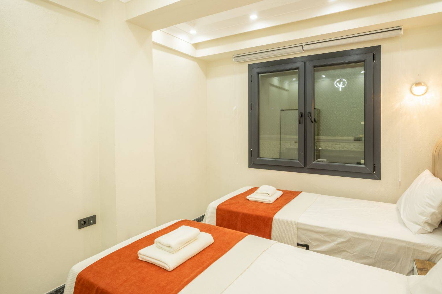 Seydikemer Gerişburnu'nda Geniş Ailelere Uygun, Özel Havuzlu, 3+1 Kiralık Villa