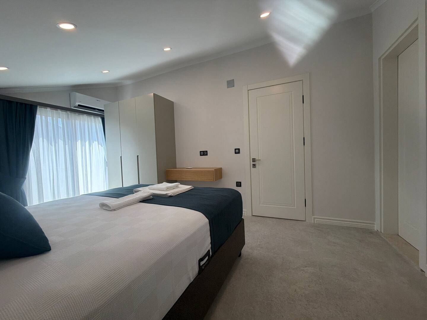 Seydikemer Gerişburnu'nda Geniş Bahçeli, Özel Havuzlu, Konforlu Villa