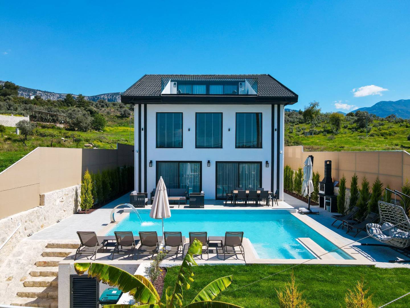 Seydikemer Kayadibi'nde Geniş Bahçeli, Isıtmalı Havuzlu, Saunalı Lüks Villa 46234 — 3