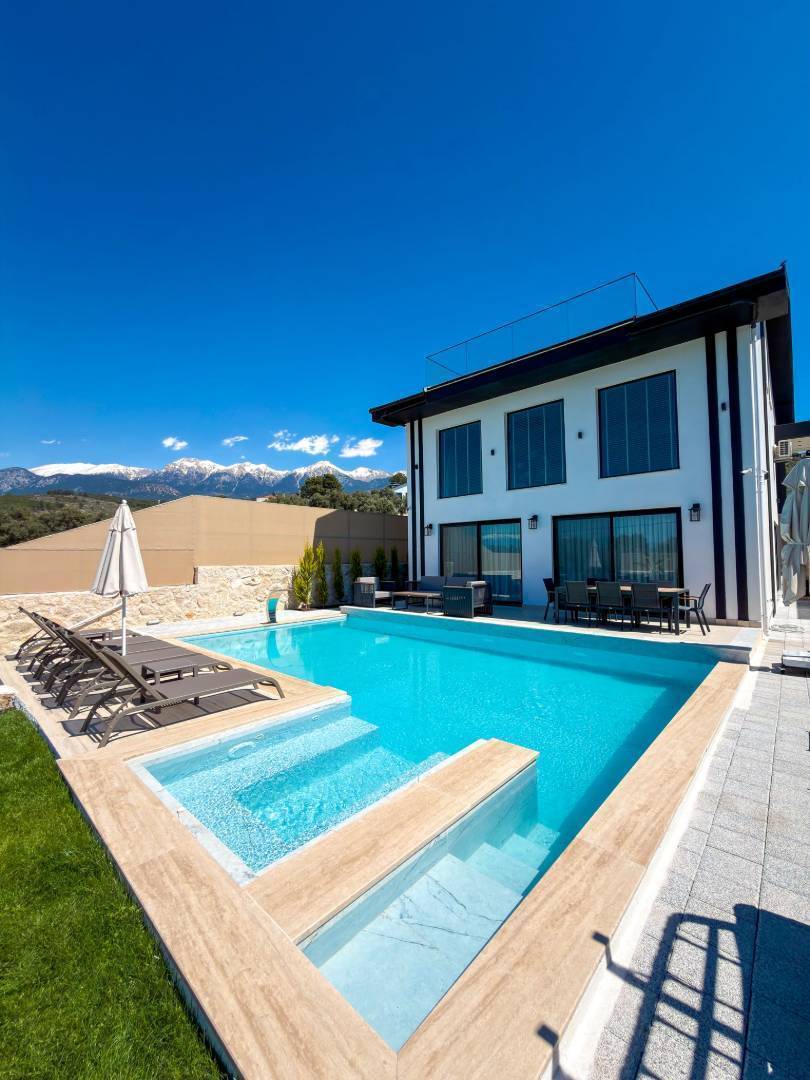 Seydikemer Kayadibi'nde Geniş Bahçeli, Isıtmalı Havuzlu, Saunalı Lüks Villa 46234 — 4