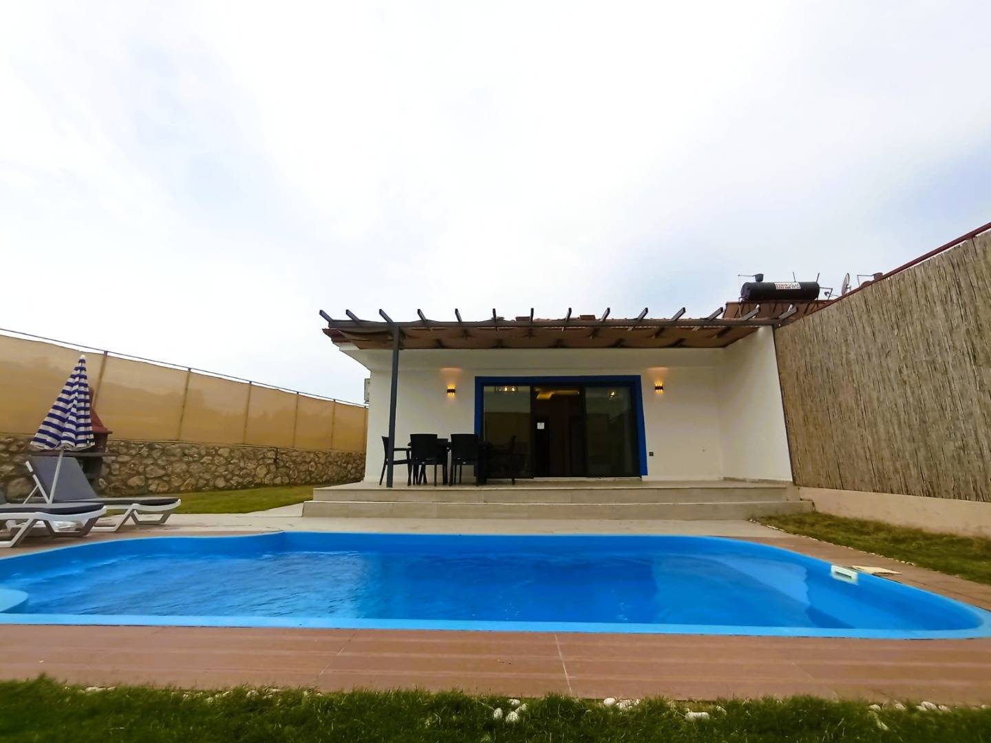 Seydikemer Korubükü'nde Sakin Konumda, Özel Havuzlu, 2+1 Villa 45931 — 5