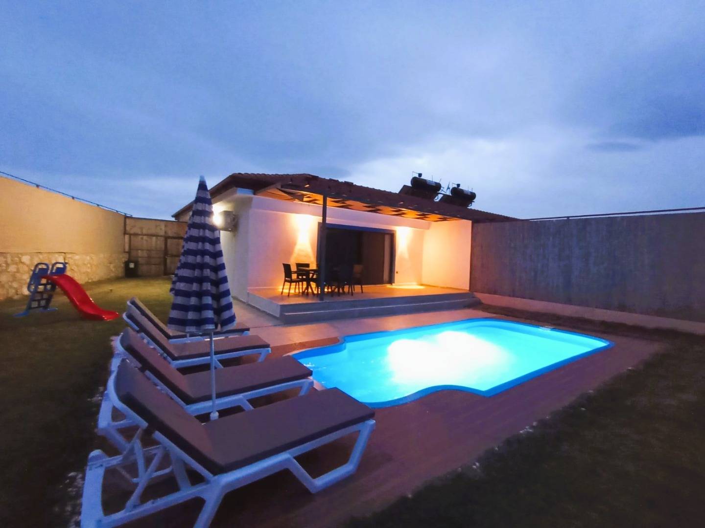 Seydikemer Korubükü'nde Sakin Konumda, Özel Havuzlu, 2+1 Villa