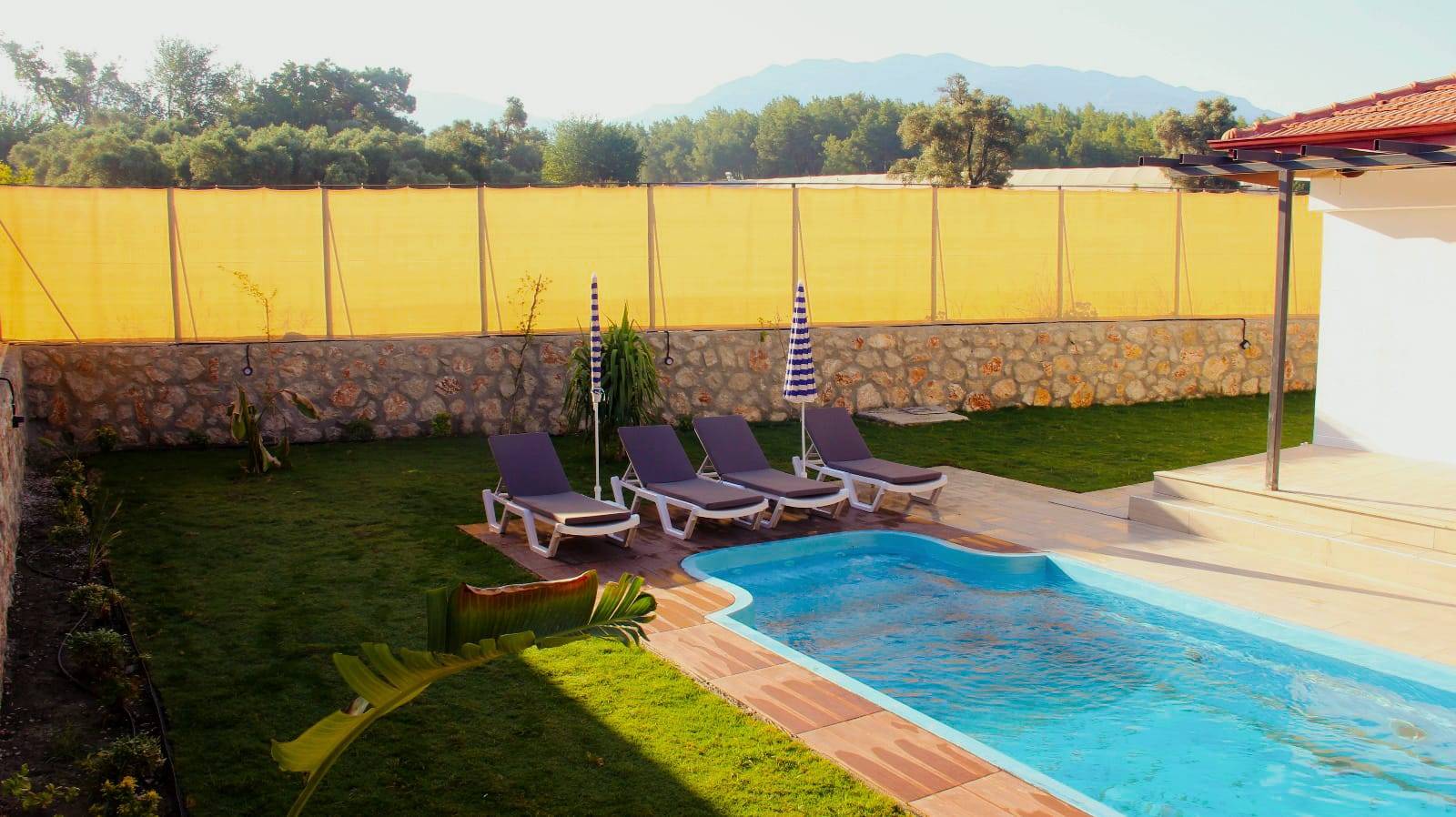 Seydikemer Korubükü'nde Sakin Konumda, Özel Havuzlu, 2+1 Villa