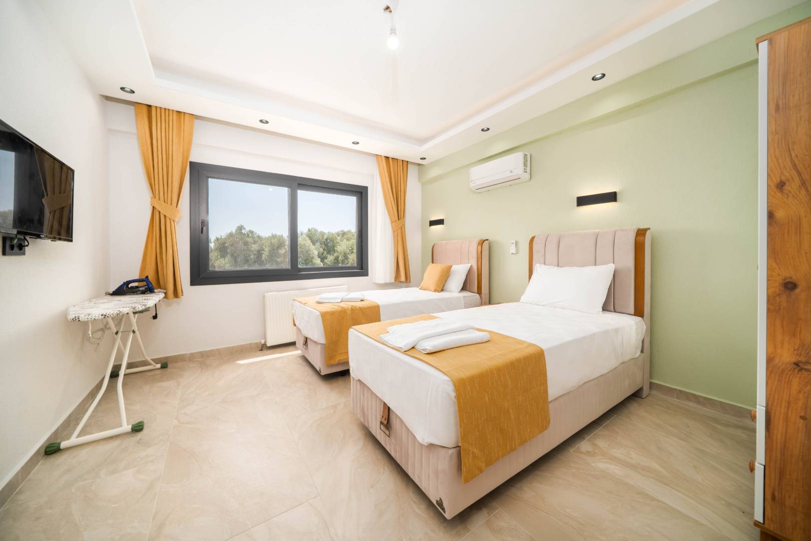 Seydikemer Kumluova'da Modern Tasarımlı, Özel Havuzlu, Lüks Villa