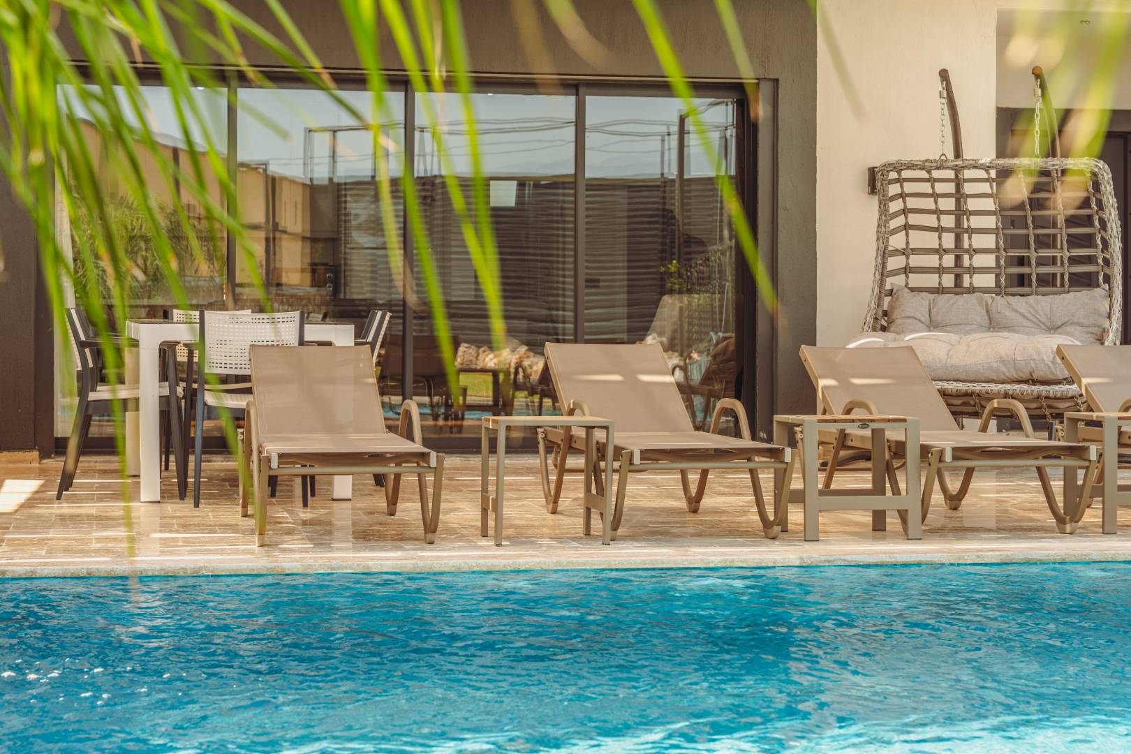 Seydikemer Kumluova'da Modern Tasarımlı, Özel Havuzlu, Lüks Villa