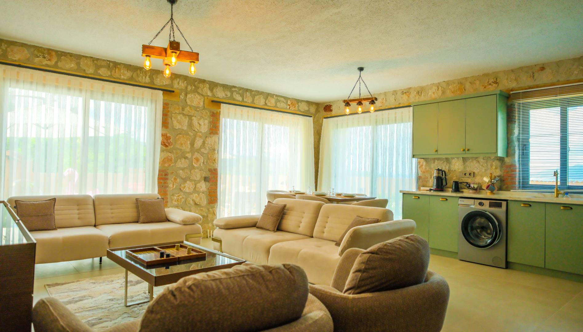 Seydikemer Yakaköy'de Doğa Manzaralı, Özel Havuzlu,Taş Villa 46519 — 9
