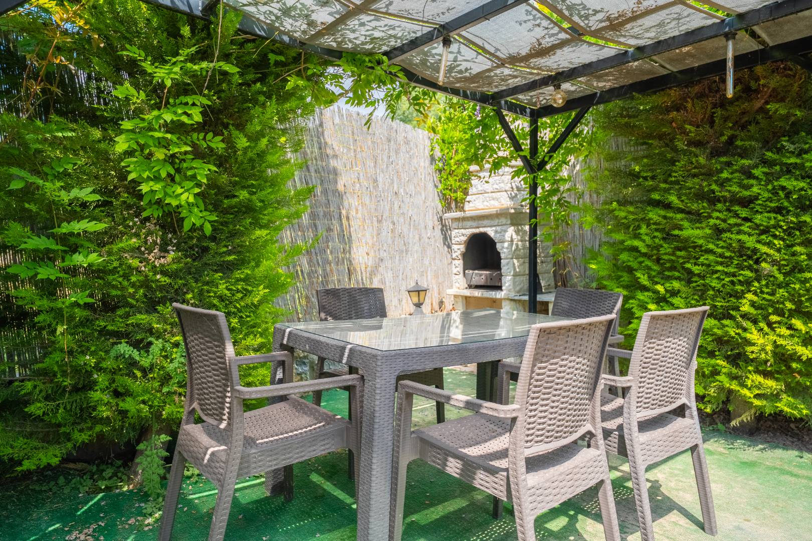 Seydikemer Yakaköy'de Sakin Konumda, Özel Havuzlu, İkiz Villa 45114 — 9