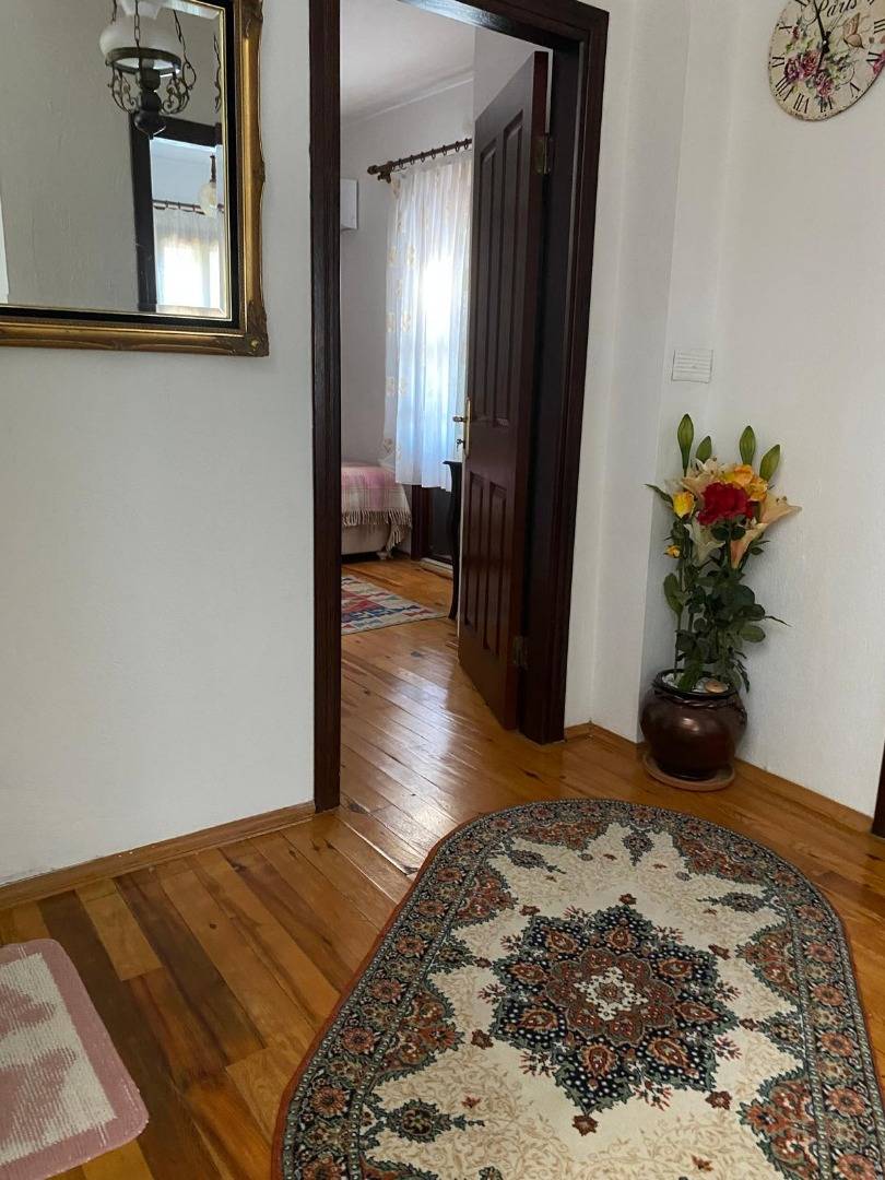 Ula Akyaka'da Geniş Ailelere Uygun, 8 Kişilik, Konforlu Ev