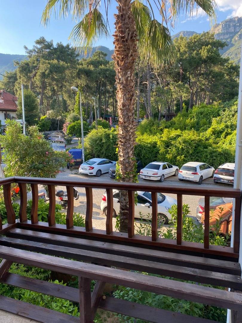 Ula Akyaka'da Geniş Ailelere Uygun, 8 Kişilik, Konforlu Ev