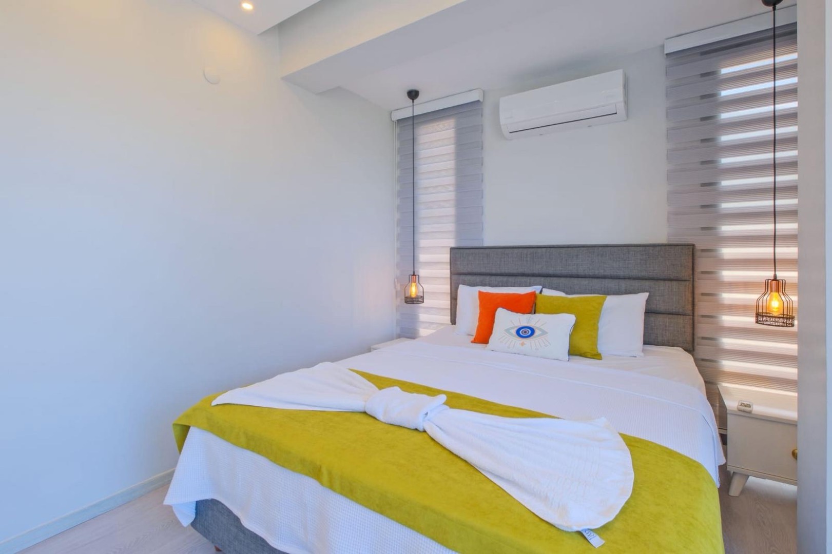 Fethiye Karaçulha'da Geniş Ailelere Uygun, Özel Havuzlu, Modern Villa