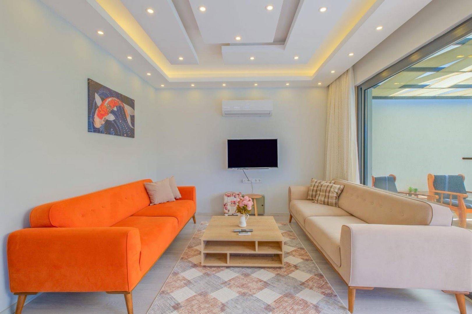 Fethiye Karaçulha'da Geniş Ailelere Uygun, Özel Havuzlu, Modern Villa