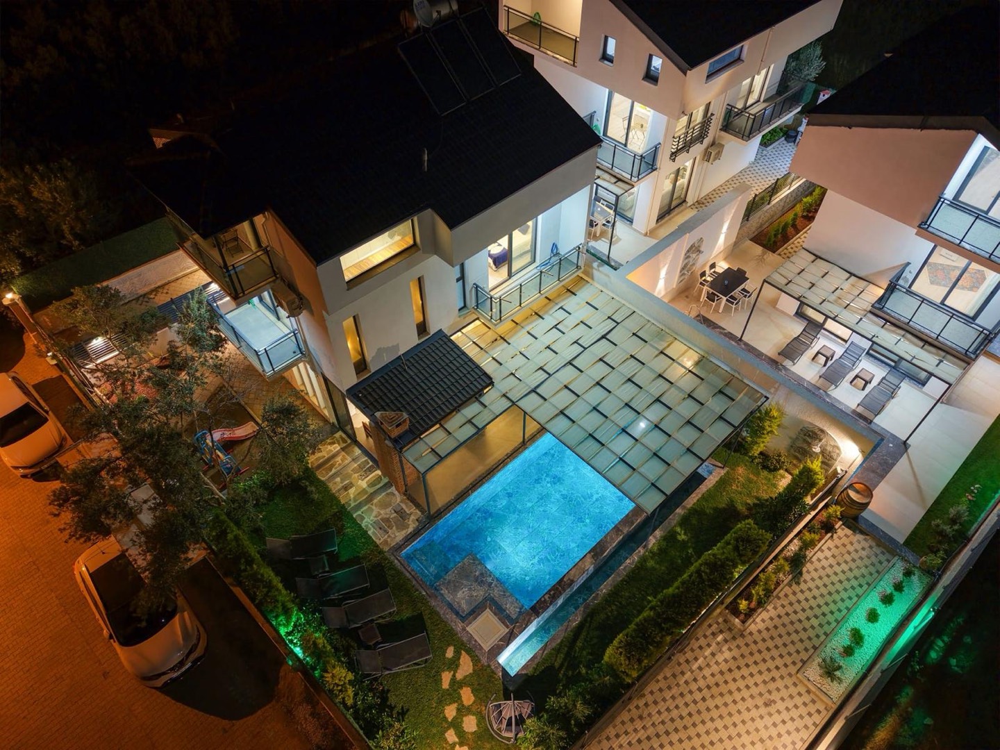 Fethiye Karaçulha'da Geniş Ailelere Uygun, Özel Havuzlu, Modern Villa