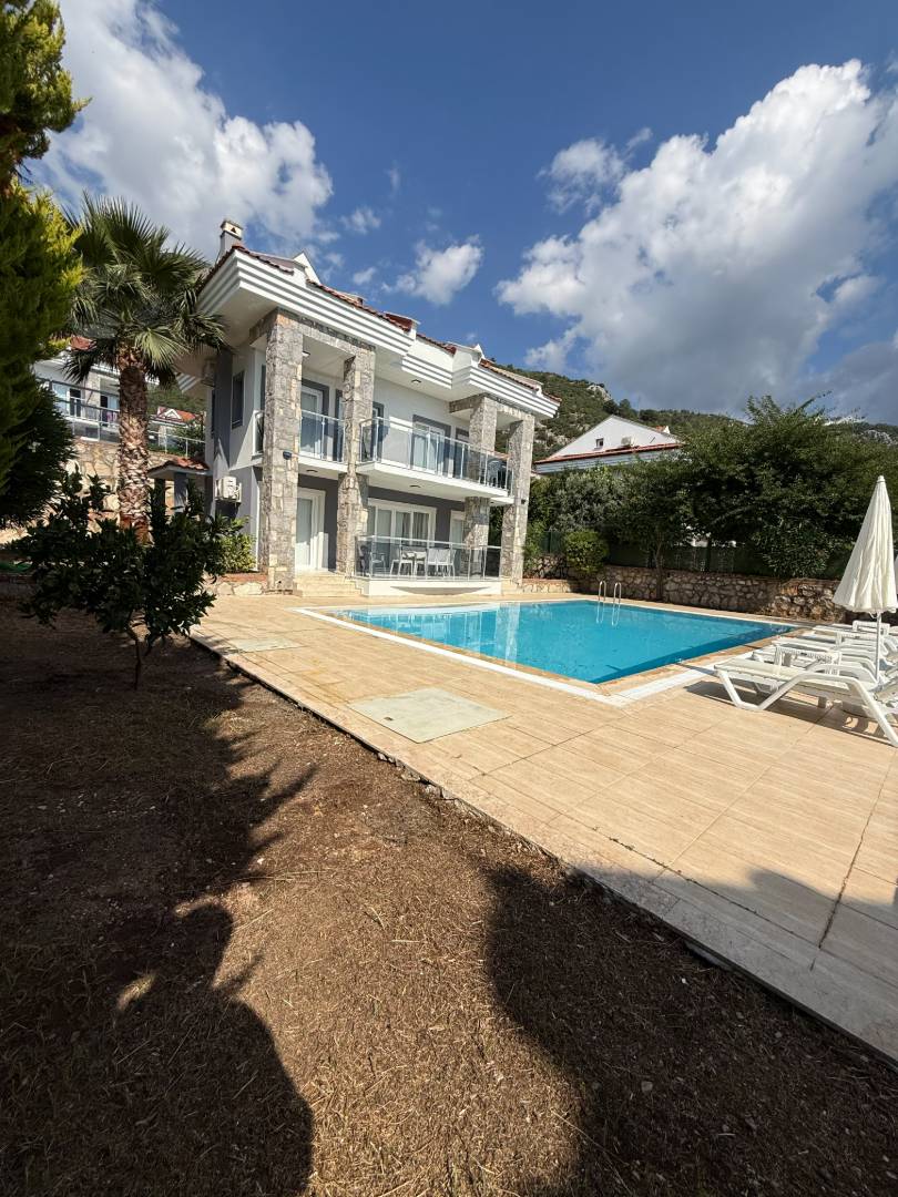 Fethiye Ölüdeniz'de Kalabalık Ailelere Uygun, Özel Havuzlu, Modern Villa