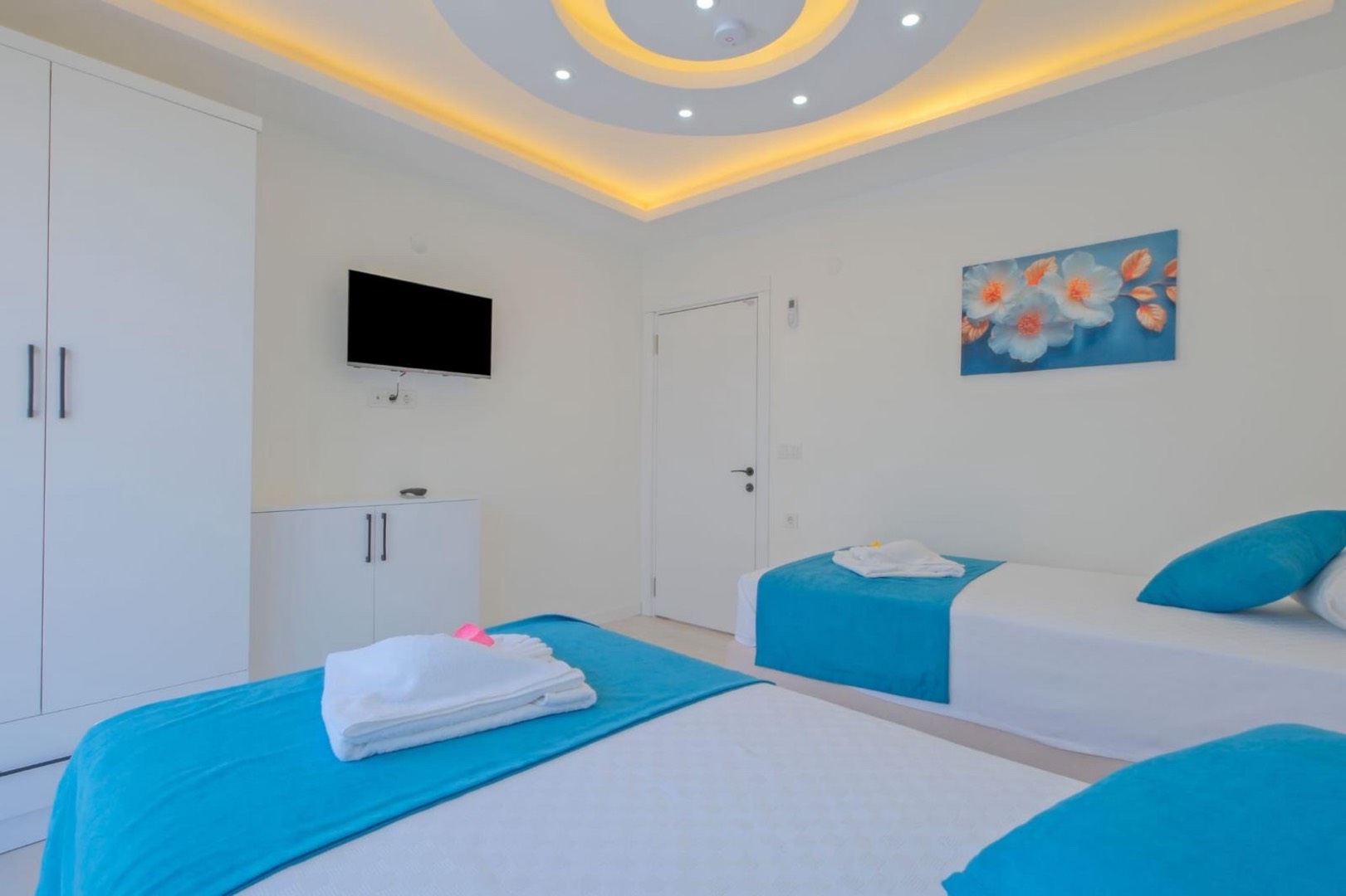 Fethiye Karaçulha'da Sakin Konumda, Özel Havuzlu, Bahçeli Villa