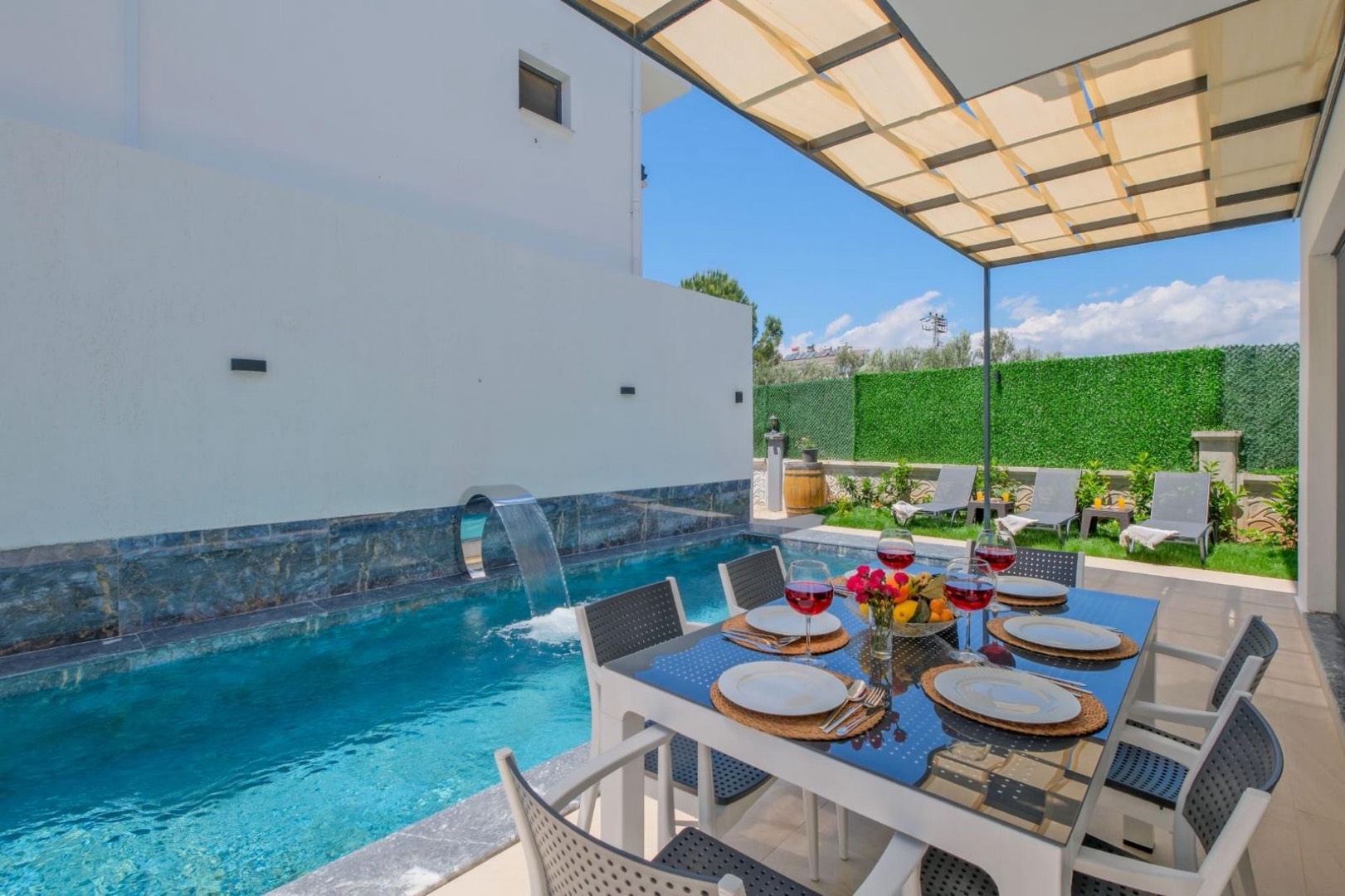 Fethiye Karaçulha'da Sakin Konumda, Özel Havuzlu, Bahçeli Villa 45998 — 3