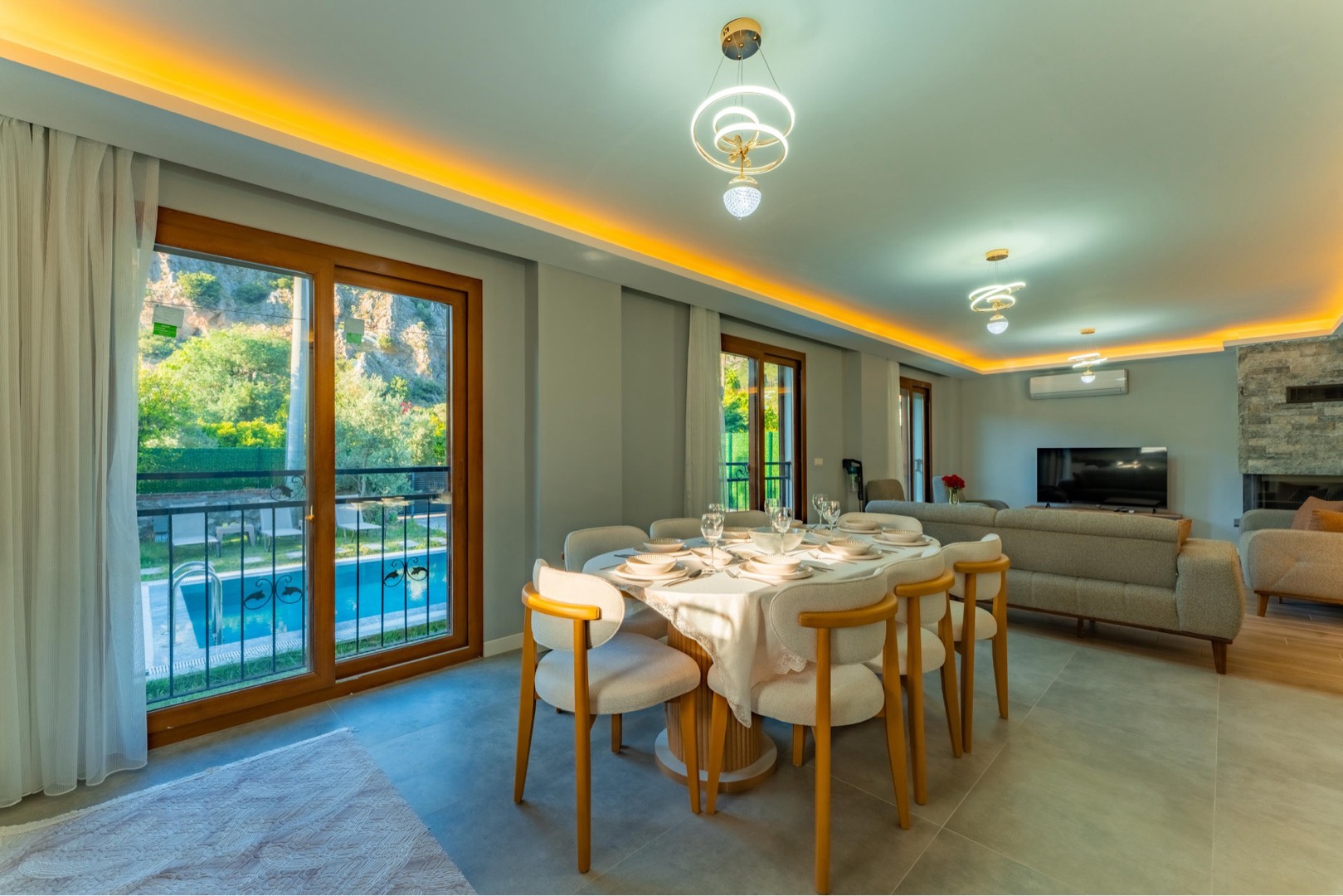 Marmaris Orhaniye'de Geniş Ailelere Uygun, Özel Havuzlu, Bahçeli Villa