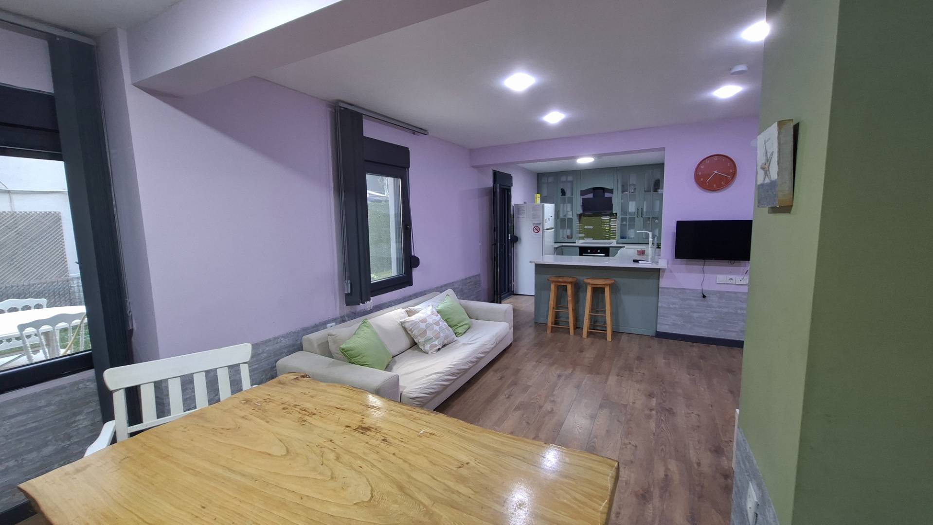 Ayvalık Küçükköy'de Sit İçerisinde, Geniş Bahçeli, 3+1 Villa 46010 — 2