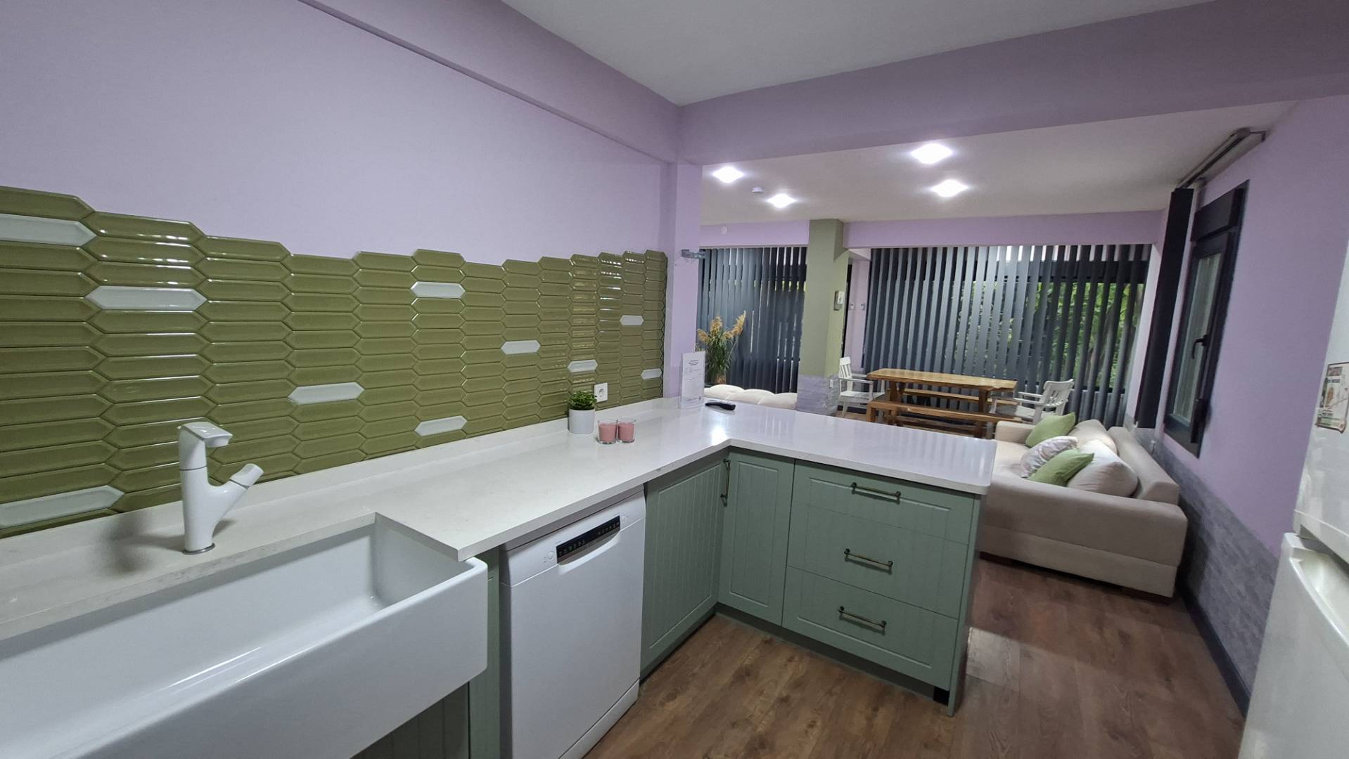 Ayvalık Küçükköy'de Sit İçerisinde, Geniş Bahçeli, 3+1 Villa 46010 — 8