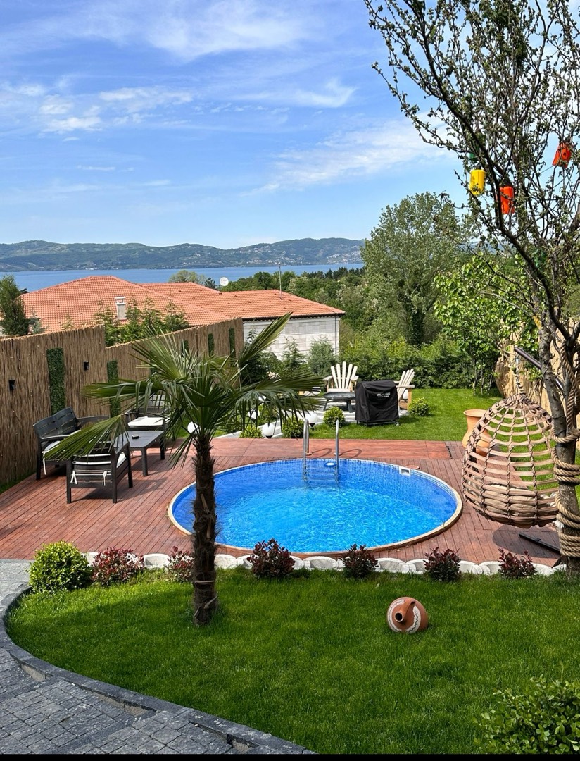 Sapanca Kuruçeşme'de Huzurlu Doğada, Özel Havuzlu, 4 Kişilik Bungalov