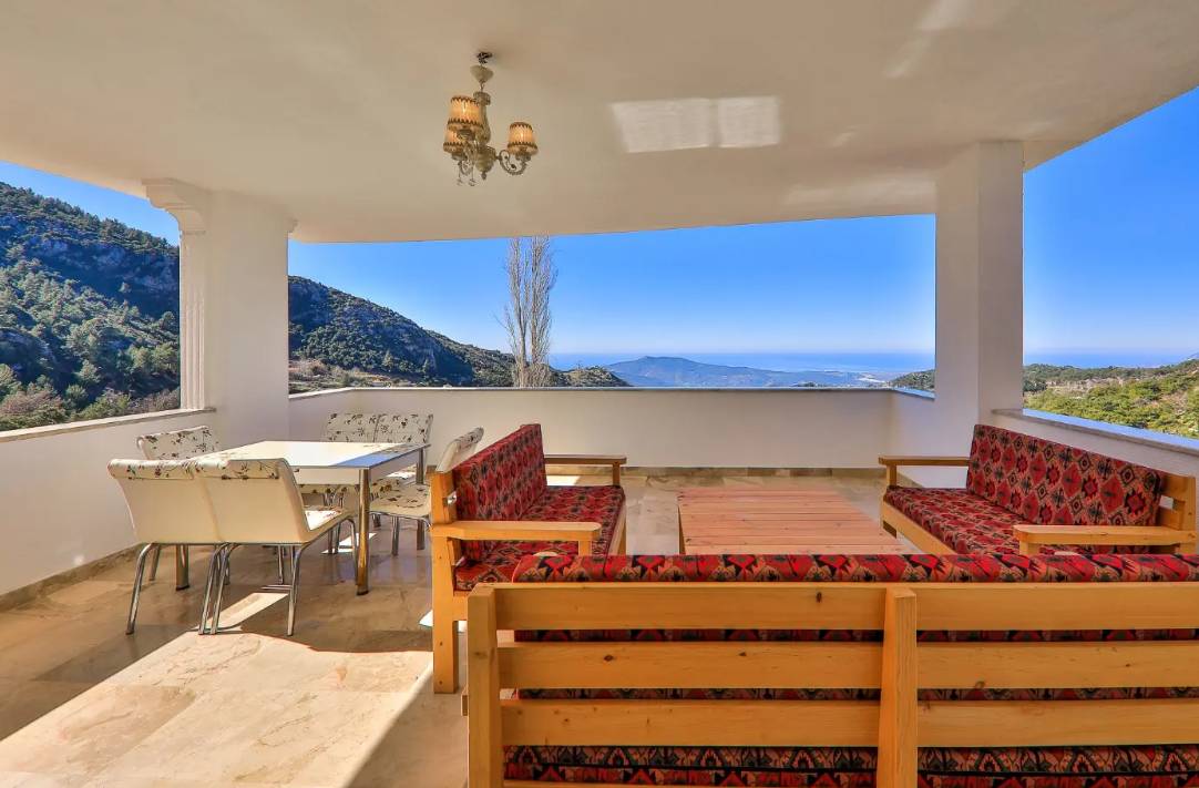 İslamlar'da Panoramik Deniz Manzaralı, Jakuzili, 10 Kişilik Villa