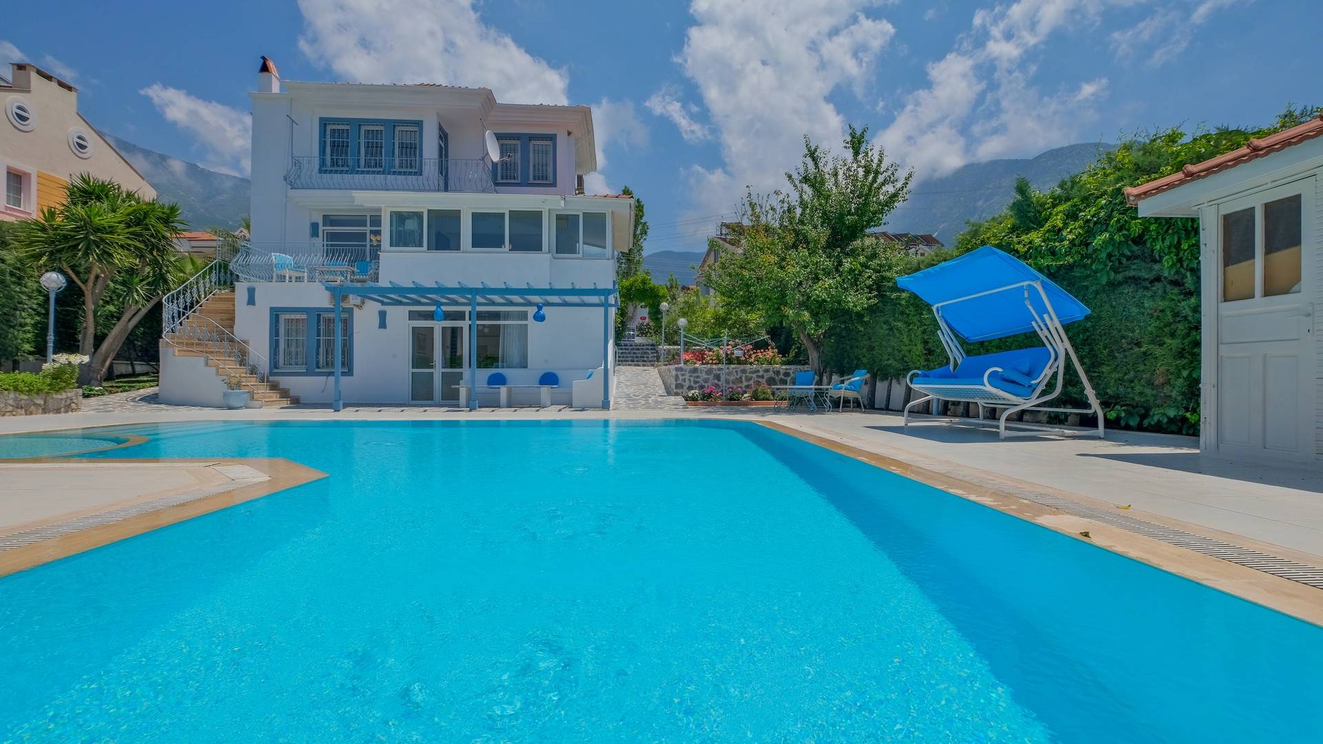 Fethiye Ölüdeniz'de Geniş Ailelere Uygun, Özel Havuzlu, Yazlık Villa