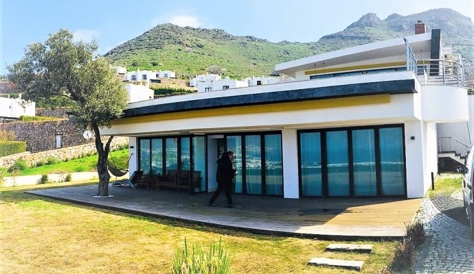 Bodrum Turgutreis'te Deniz Manzaralı, Özel Havuzlu, Merkezi Villa