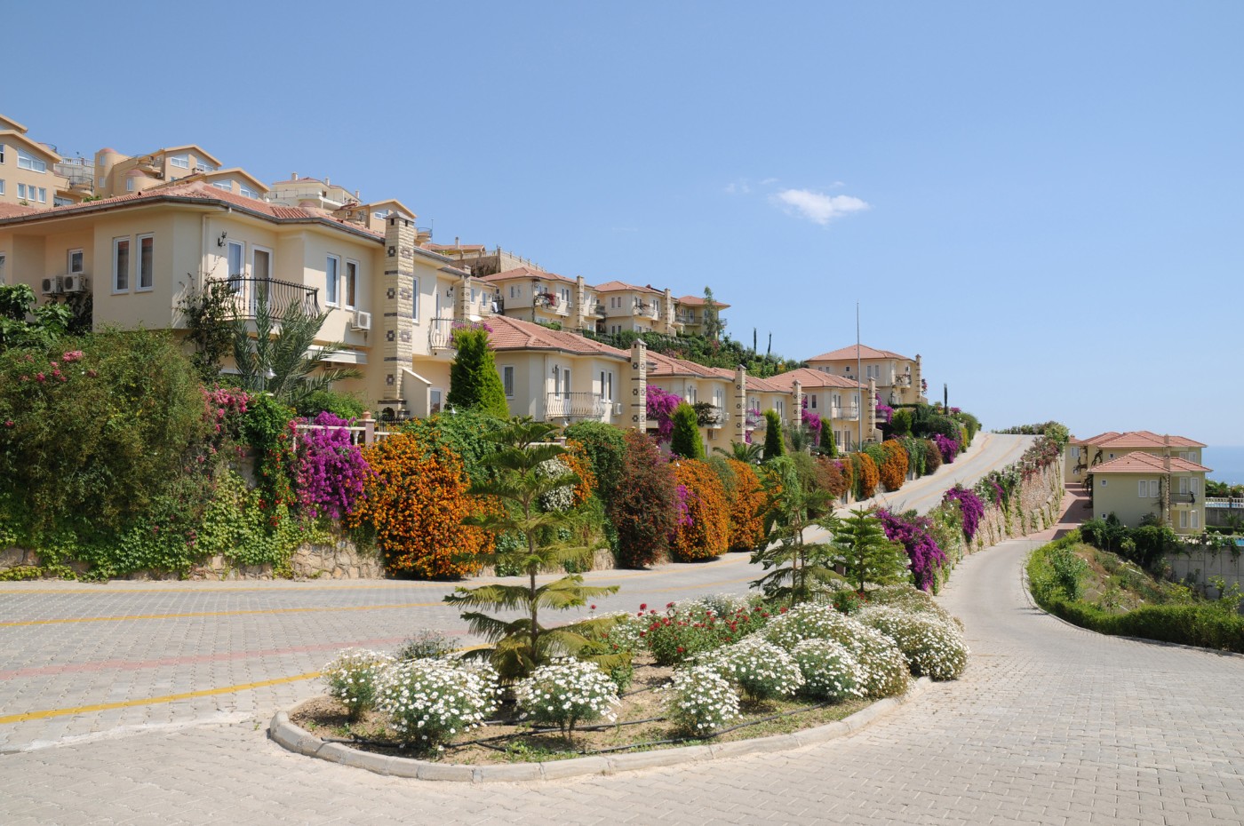 Antalya Alanya'da Ücretsiz Plaj ve Aquaparka Sahip, Havuzlu, Konforlu Daire