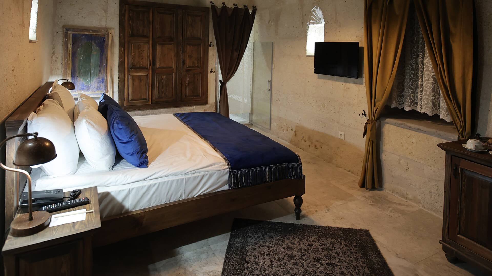 Kapadokya'da Lüks Tasarımlı, Oda İçi Hamamlı, Kiralık Suite