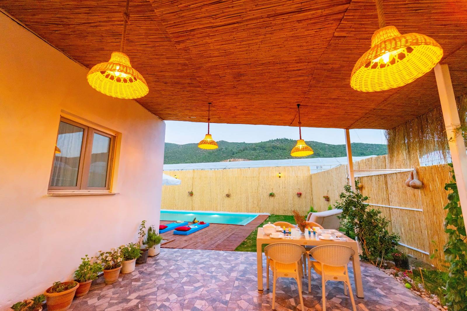Kalkan Yeşilköy'de Özel Havuzlu, 6 Kişilik, Korunaklı Kiralık Villa